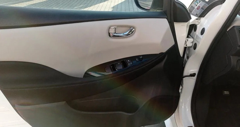 Nissan Leaf cena 73900 przebieg: 31970, rok produkcji 2019 z Sosnowiec małe 211
